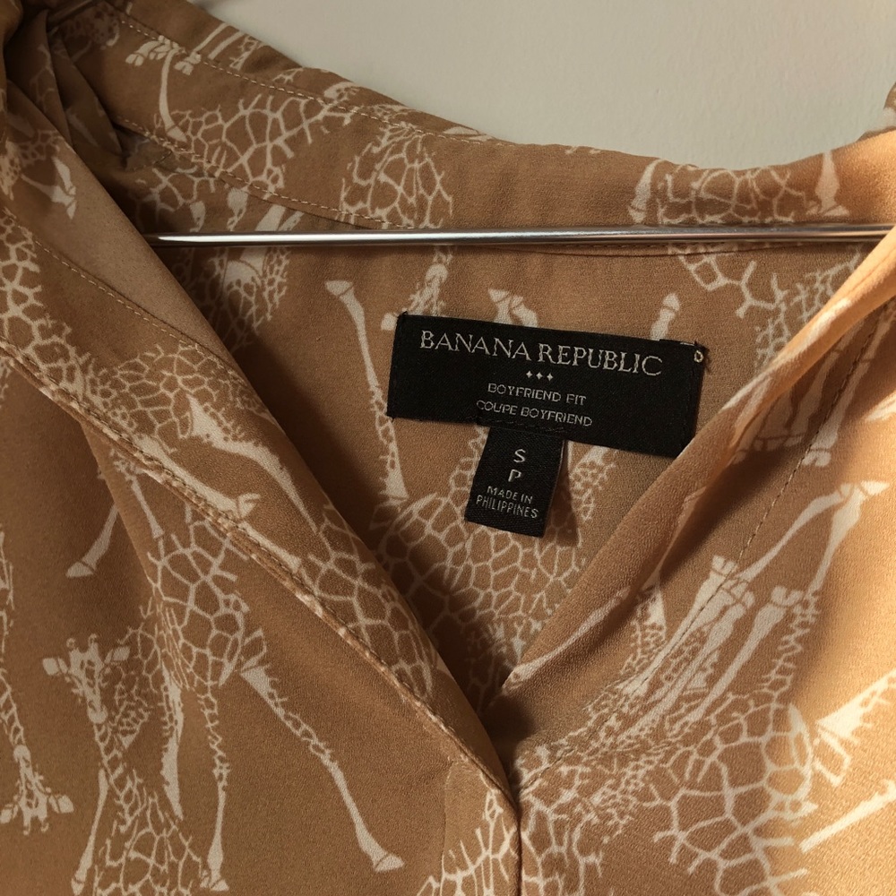 Giraffe Blouse 🦒 - Picture 3 of 4
